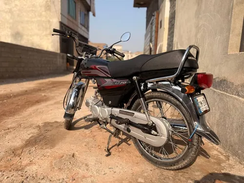Honda CD 70 2025