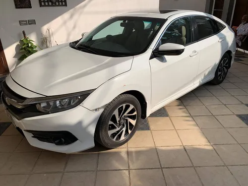 Honda Civic Oriel 1.8 i-VTEC CVT 2017