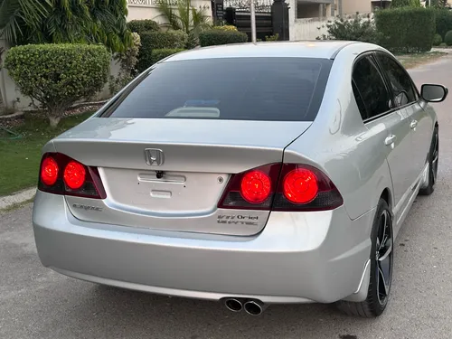 Honda Civic VTi Oriel 1.8 i-VTEC 2009