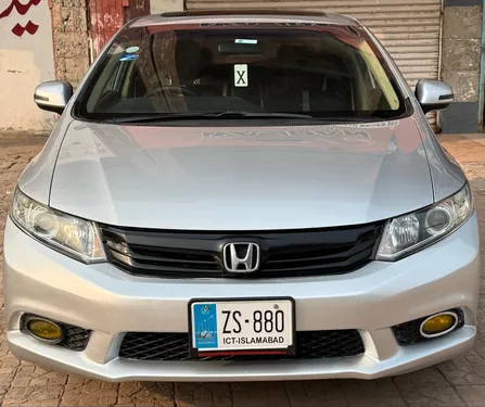 Honda Civic VTi Oriel 1.8 i-VTEC 2013