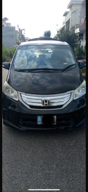 Honda Freed Hybrid G Honda Sensing 2013