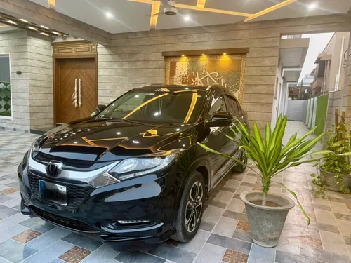 Honda Vezel Hybrid Z Honda Sensing  2017