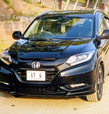 Honda Vezel Hybrid Z Style Edition 2015