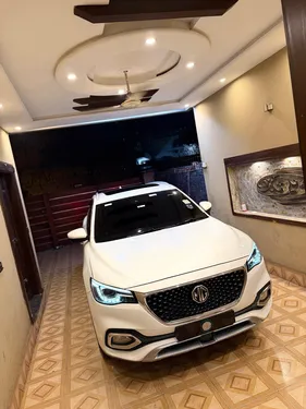 MG HS Trophy 2021