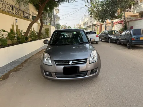 Suzuki Swift DLX Automatic 1.3 Navigation 2017
