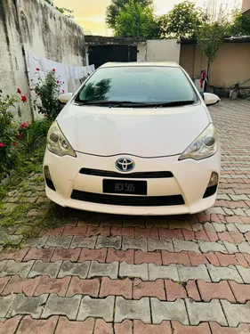 Toyota Aqua G 2012
