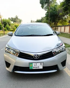 Toyota Corolla GLi 1.3 VVTi 2015