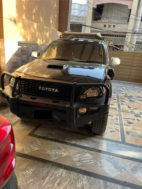 Toyota Hilux D-4D Automatic 2006