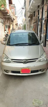 Toyota Platz F 1.0 2003
