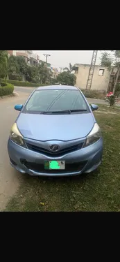Toyota Vitz F Smile Edition 1.0 2012
