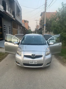 Toyota Vitz RS 1.3 2010