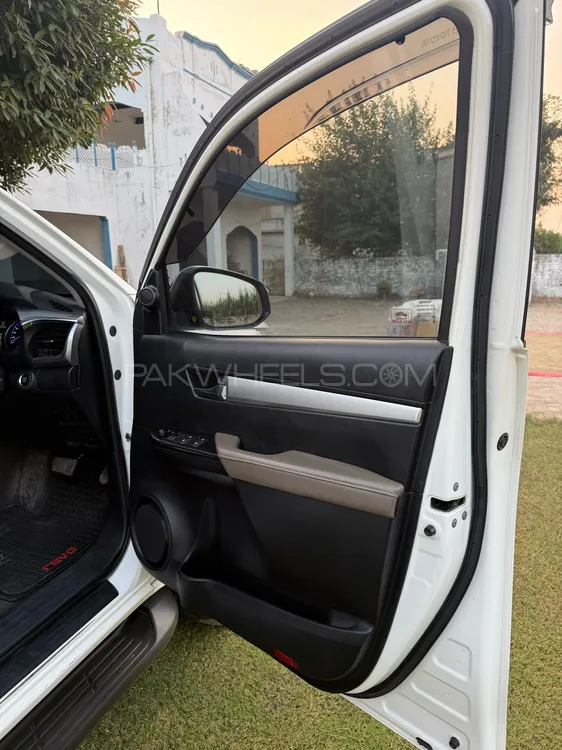 Toyota Hilux 2019 for Sale in Gujrat Toyota Hilux 2019 for Sale in Gujrat Image-5