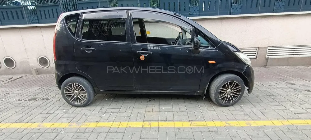 Daihatsu Move 2007 for Sale in Lahore Daihatsu Move 2007 for Sale in Lahore Image-1