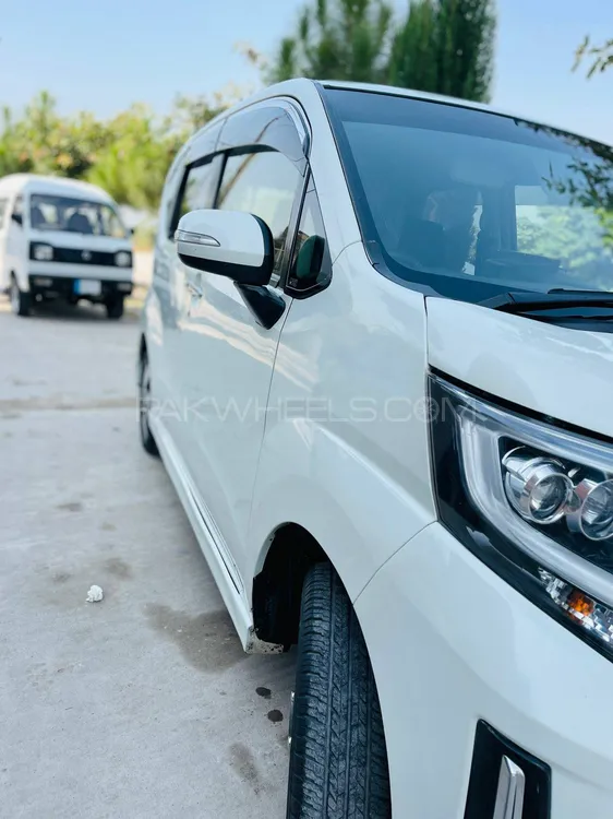 Daihatsu Move 2016 for Sale in Islamabad Daihatsu Move 2016 for Sale in Islamabad Image-2