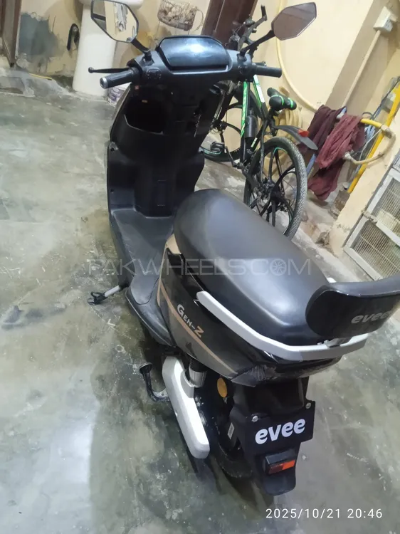 Evee Gen-Z 2025 for Sale Evee Gen-Z 2025 for Sale Image-1