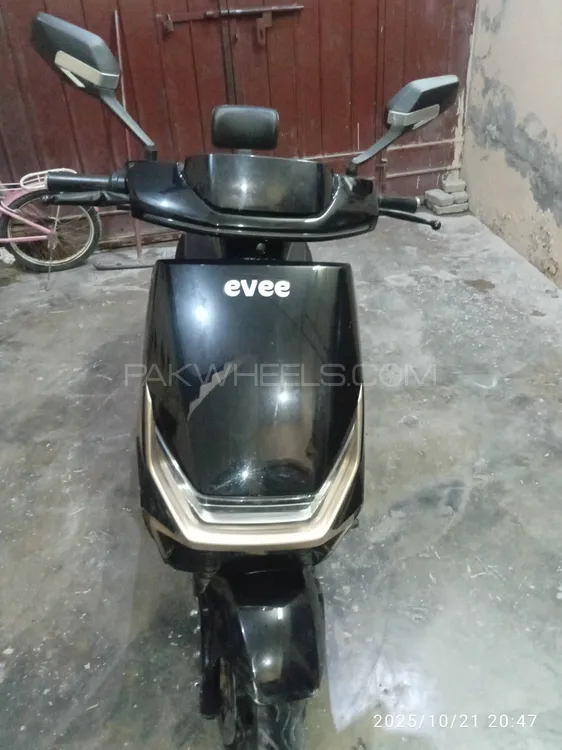 Evee Gen-Z 2025 for Sale Evee Gen-Z 2025 for Sale Image-3