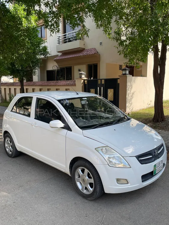 FAW V2 2018 for Sale in Lahore FAW V2 2018 for Sale in Lahore Image-3