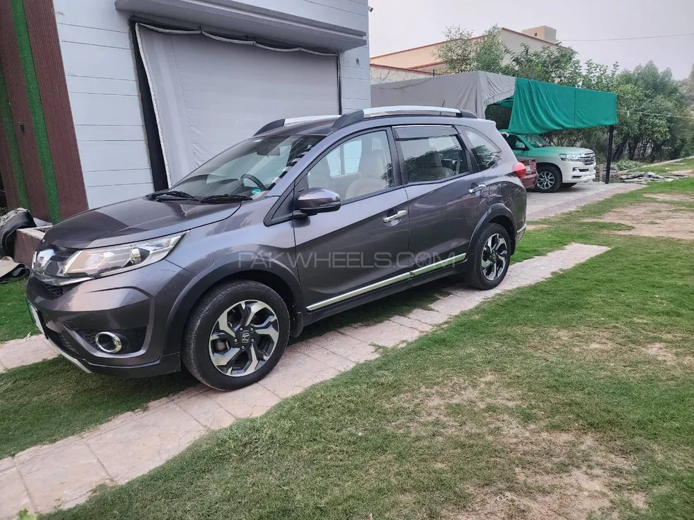 Honda BR-V 2018 for Sale in Lahore Honda BR-V 2018 for Sale in Lahore Image-5