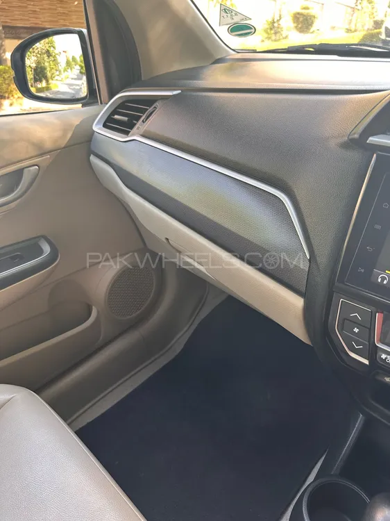 Honda BR-V 2017 for Sale in Karachi Honda BR-V 2017 for Sale in Karachi Image-14