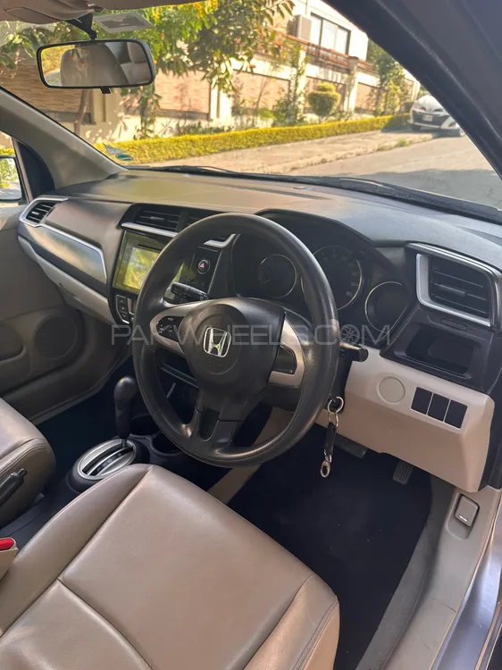 Honda BR-V 2017 for Sale in Karachi Honda BR-V 2017 for Sale in Karachi Image-9