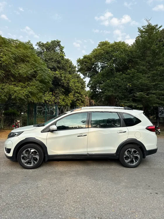 Honda BR-V 2017 for Sale in Lahore Honda BR-V 2017 for Sale in Lahore Image-4