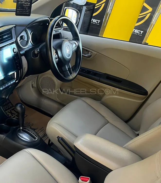 ہونڈا بی آر-وی 2022 for Sale in اسلام آباد ہونڈا بی آر-وی 2022 for Sale in اسلام آباد Image-12