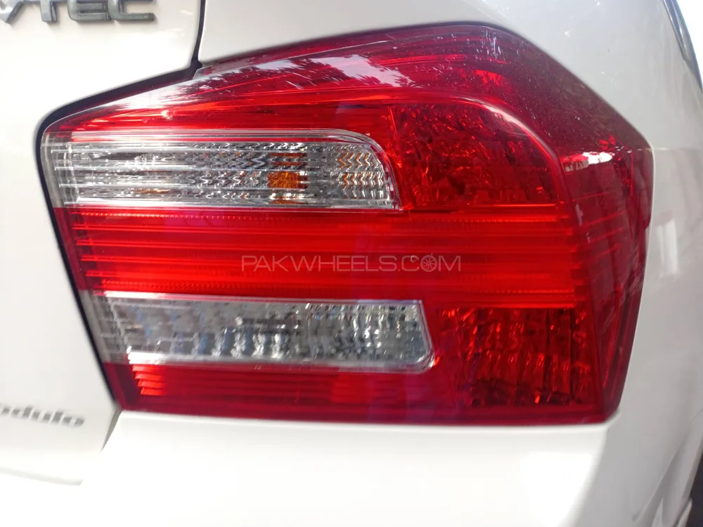 Honda City 2015 for Sale in Lahore Honda City 2015 for Sale in Lahore Image-12