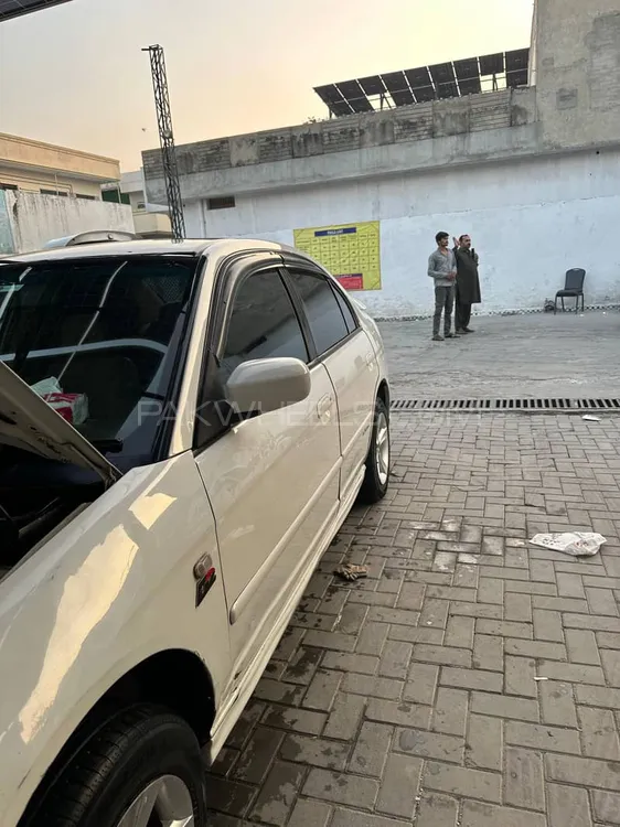 Honda Civic 2004 for Sale in Gujranwala Honda Civic 2004 for Sale in Gujranwala Image-2