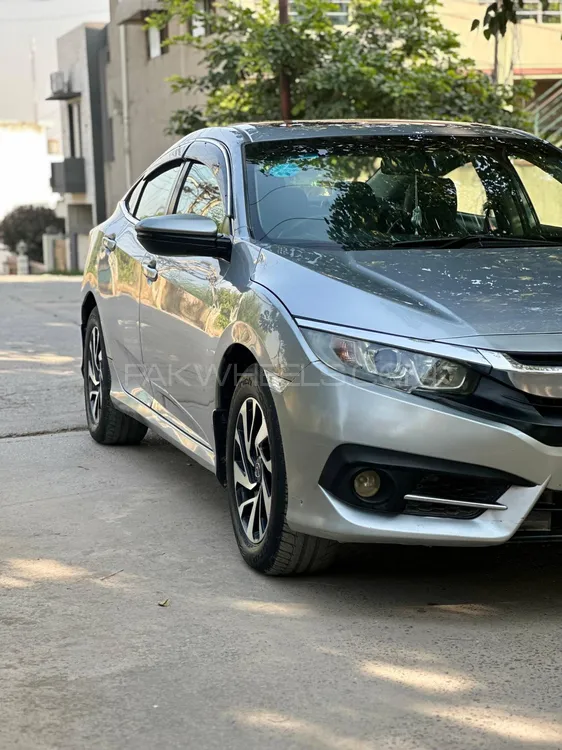 Honda Civic 2017 for Sale in Rawalpindi Honda Civic 2017 for Sale in Rawalpindi Image-11