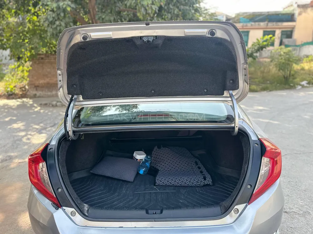 Honda Civic 2017 for Sale in Rawalpindi Honda Civic 2017 for Sale in Rawalpindi Image-16