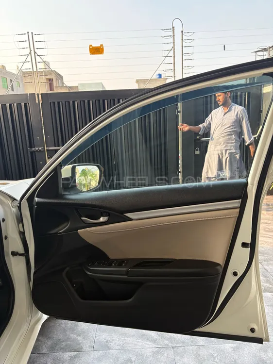 Honda Civic 2017 for Sale in Lahore Honda Civic 2017 for Sale in Lahore Image-6
