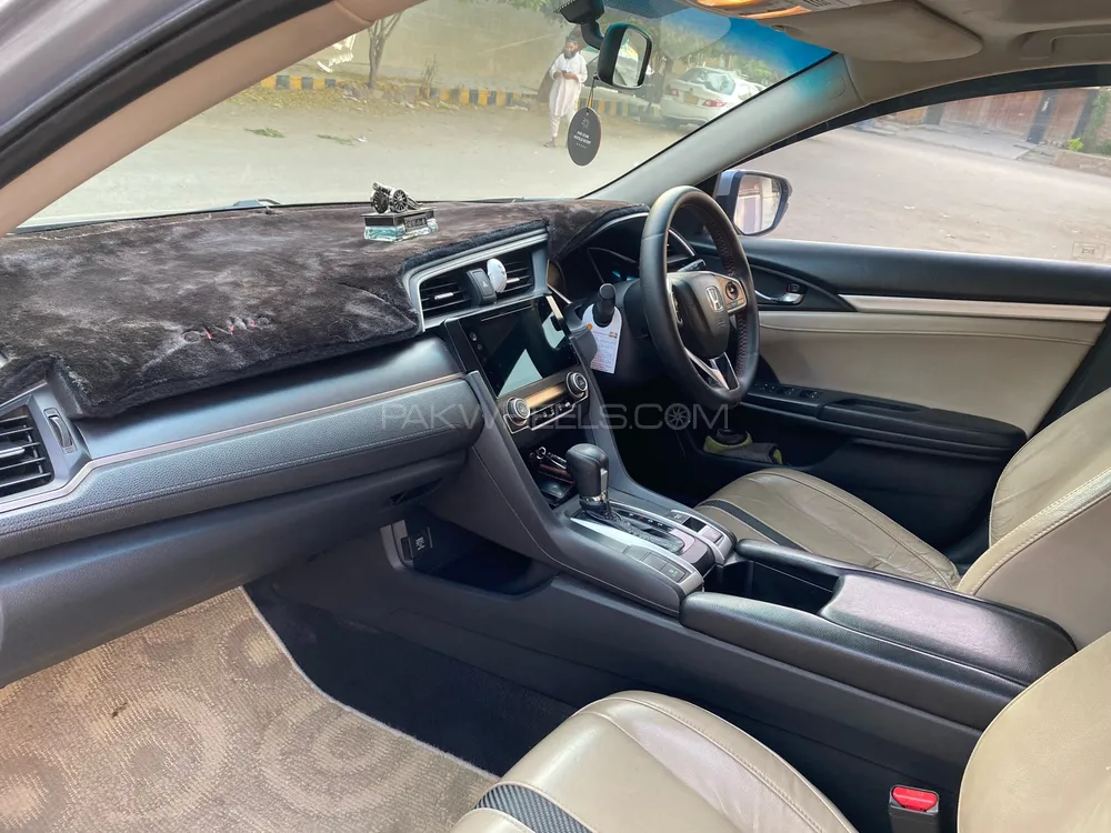Honda Civic 2017 for Sale in Karachi Honda Civic 2017 for Sale in Karachi Image-9