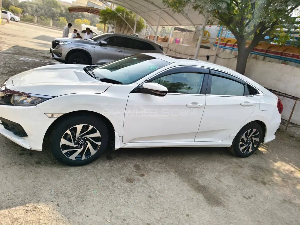 Honda Civic 2018 for Sale in Chakwal Honda Civic 2018 for Sale in Chakwal Image-5