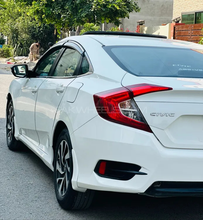 Honda Civic 2018 for Sale in Sialkot Honda Civic 2018 for Sale in Sialkot Image-5
