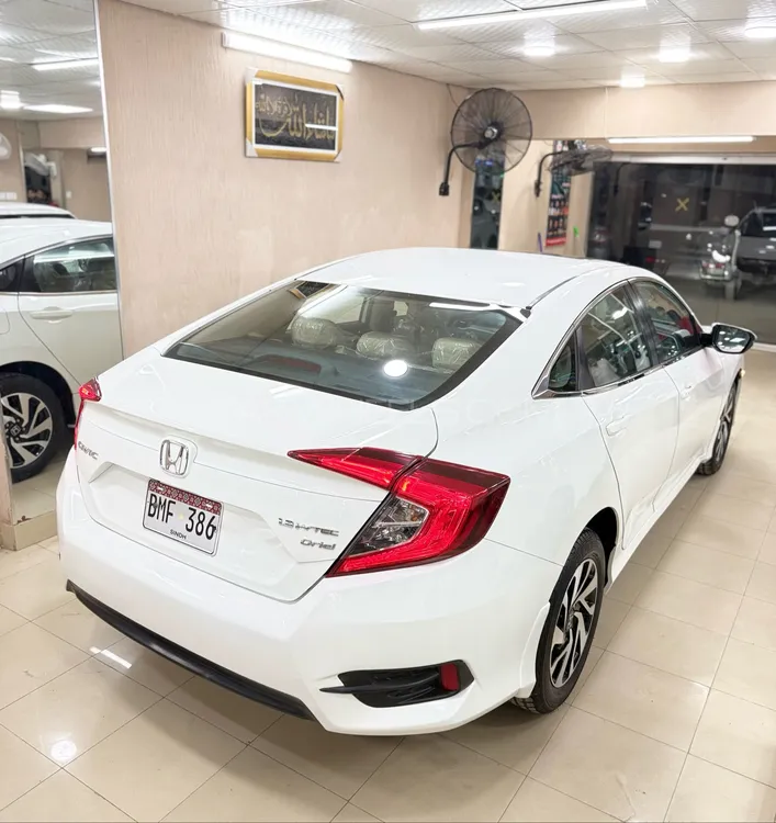 Honda Civic 2018 for Sale in Hyderabad Honda Civic 2018 for Sale in Hyderabad Image-6