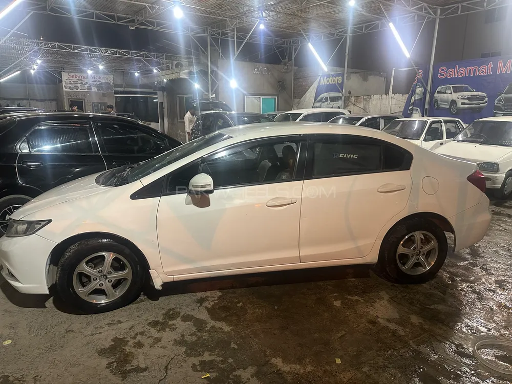 Honda Civic 2014 for Sale in Lahore Honda Civic 2014 for Sale in Lahore Image-9
