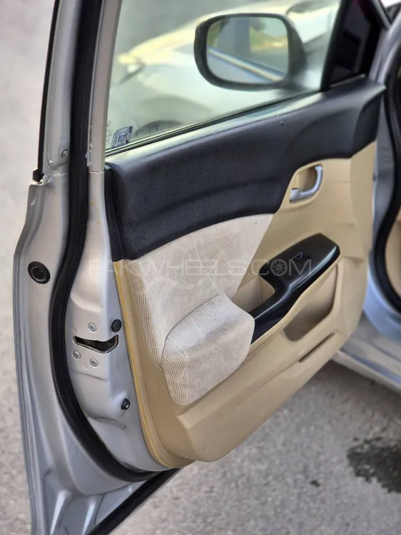 Honda Civic 2015 for Sale in Lahore Honda Civic 2015 for Sale in Lahore Image-13