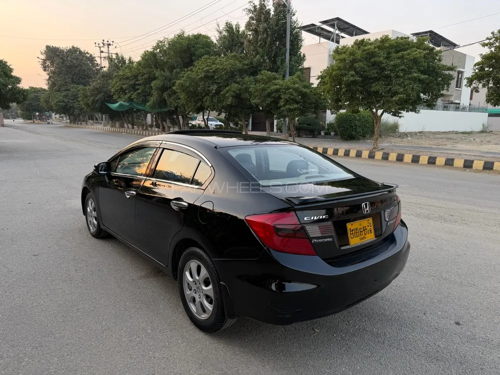 Honda Civic 2013 for Sale in Karachi Honda Civic 2013 for Sale in Karachi Image-4