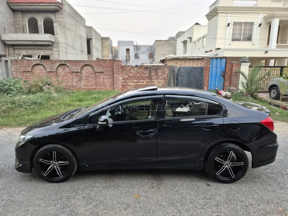 Honda Civic 2013 for Sale in Lahore Honda Civic 2013 for Sale in Lahore Image-12
