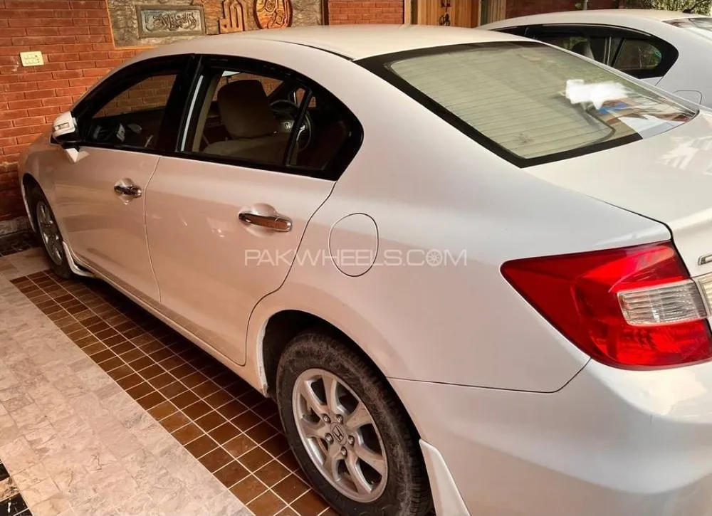 Honda Civic 2016 for Sale in Faisalabad Honda Civic 2016 for Sale in Faisalabad Image-3