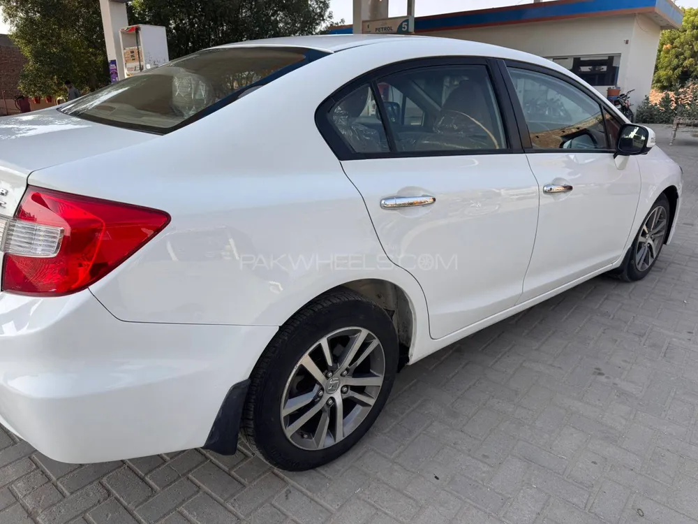 Honda Civic 2015 for Sale in Rahim Yar Khan Honda Civic 2015 for Sale in Rahim Yar Khan Image-12