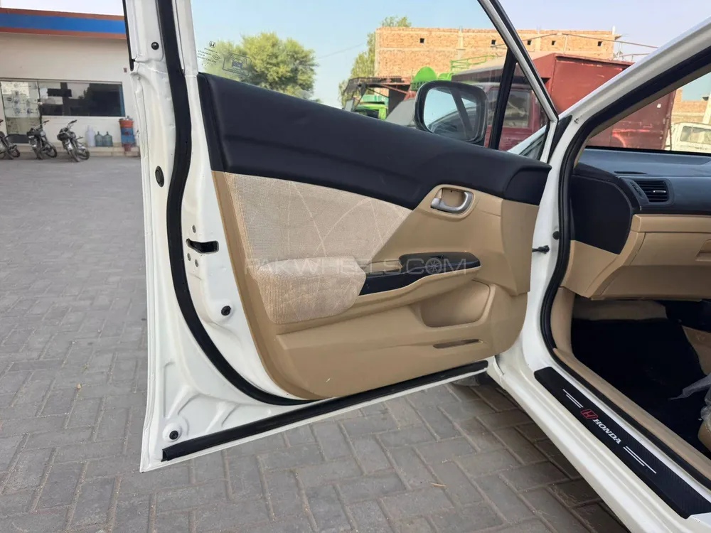Honda Civic 2015 for Sale in Rahim Yar Khan Honda Civic 2015 for Sale in Rahim Yar Khan Image-15