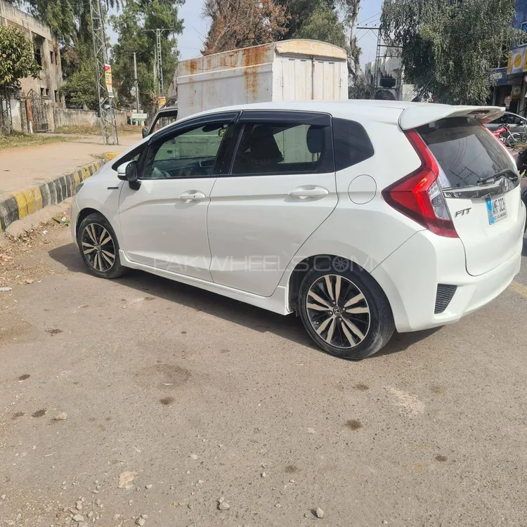 Honda Fit 2015 for Sale in Islamabad Image-1