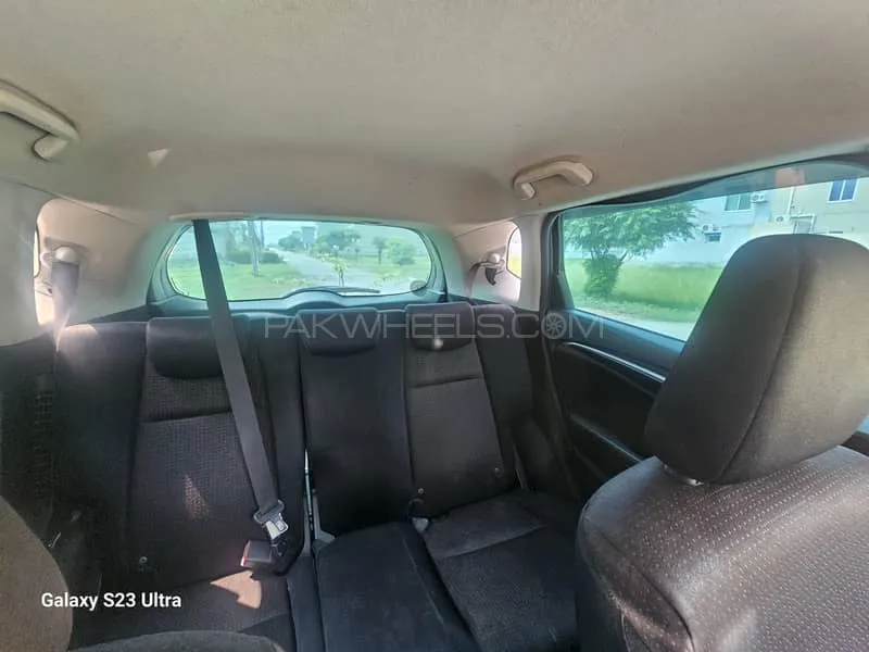 Honda Fit 2014 for Sale in Lahore Honda Fit 2014 for Sale in Lahore Image-4