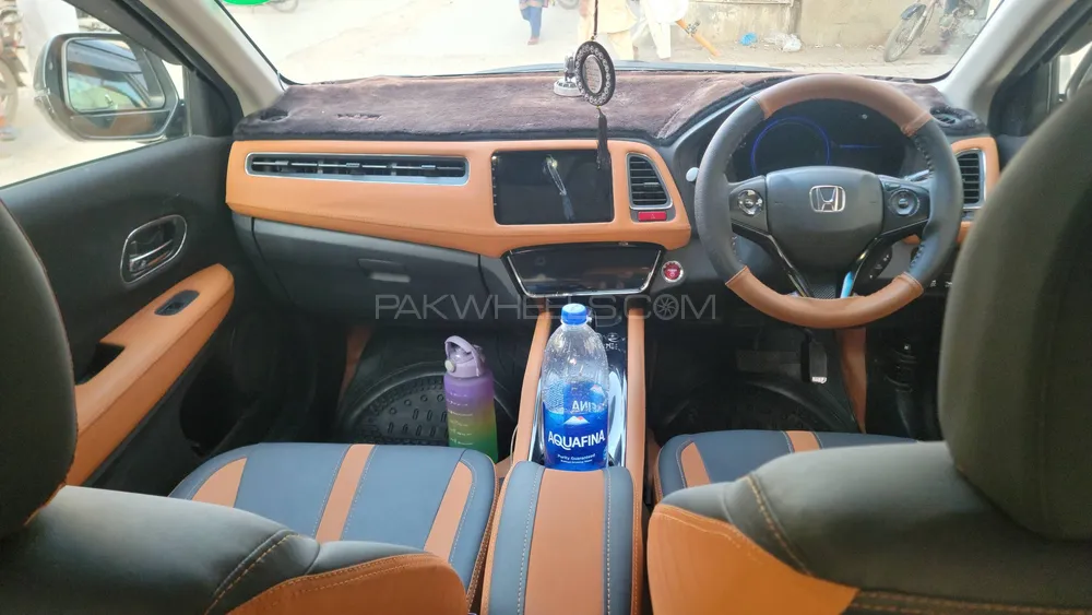 Honda Vezel 2013 for Sale in Karachi Honda Vezel 2013 for Sale in Karachi Image-4