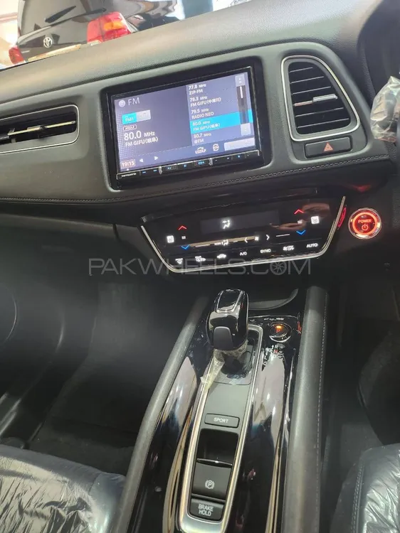 Honda Vezel 2019 for Sale in Multan Honda Vezel 2019 for Sale in Multan Image-7