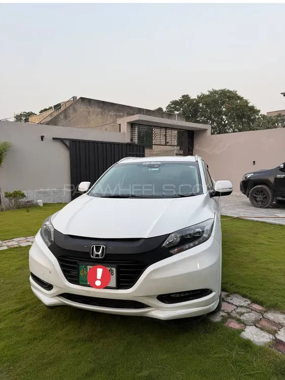 Honda Vezel 2016 for Sale in Gujrat Honda Vezel 2016 for Sale in Gujrat Image-1