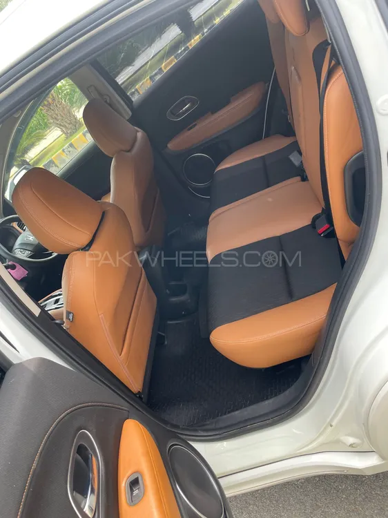 Honda Vezel 2019 for Sale in Mardan Honda Vezel 2019 for Sale in Mardan Image-9