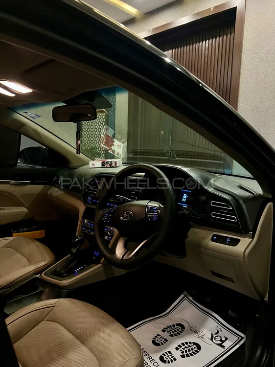 Hyundai Elantra 2022 for Sale in Multan Hyundai Elantra 2022 for Sale in Multan Image-4