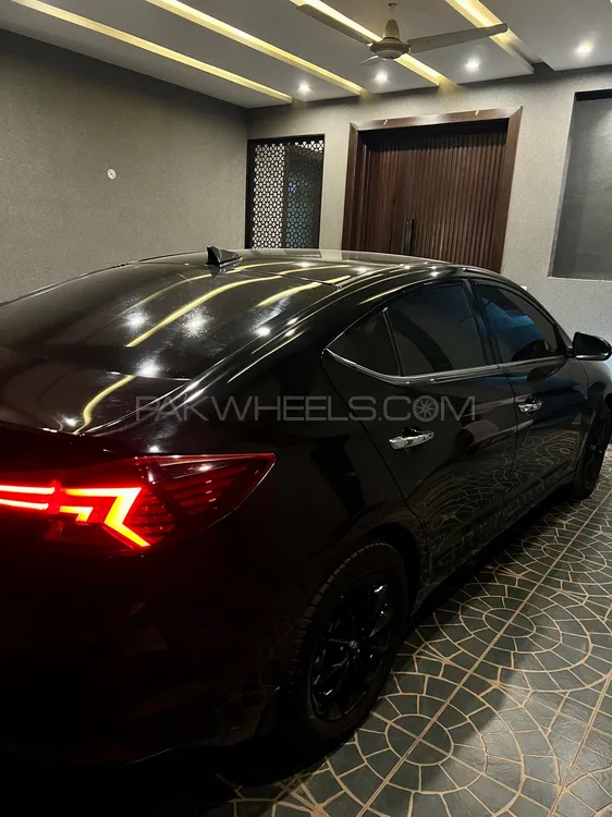 Hyundai Elantra 2022 for Sale in Multan Hyundai Elantra 2022 for Sale in Multan Image-8